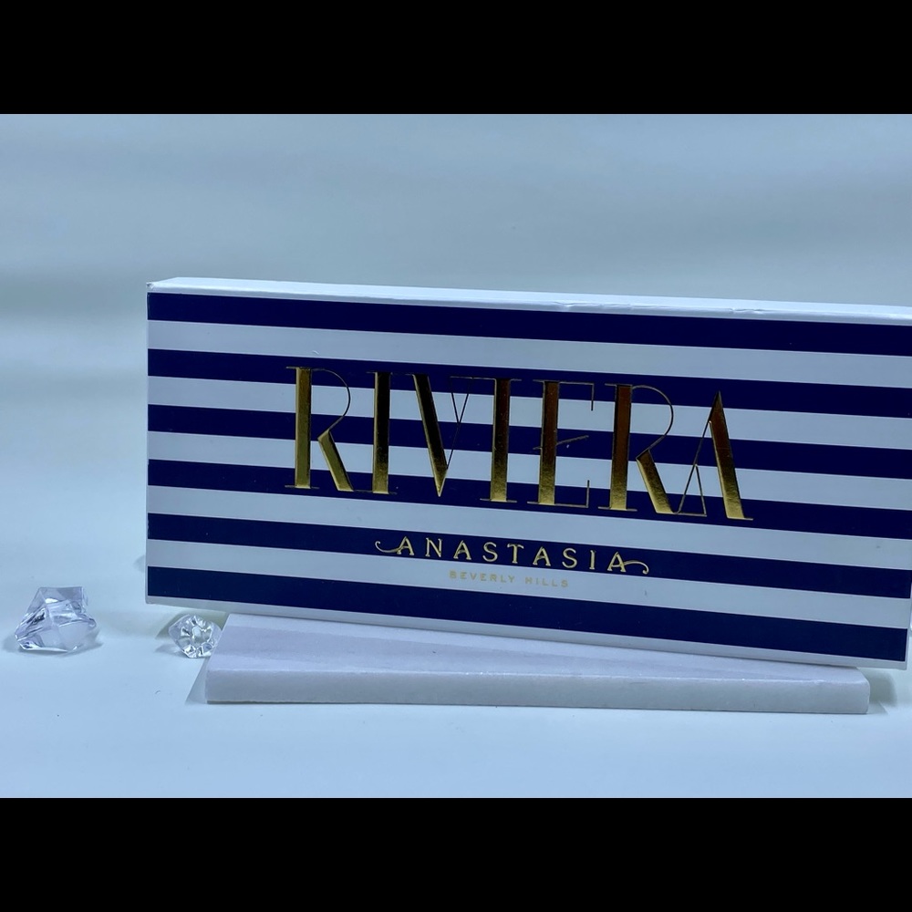 🌺 ABH Riviera Palette - Picture 7 of 13